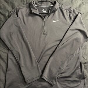 Nike Dri-FIT 1/2-Zip Pullover Top in black